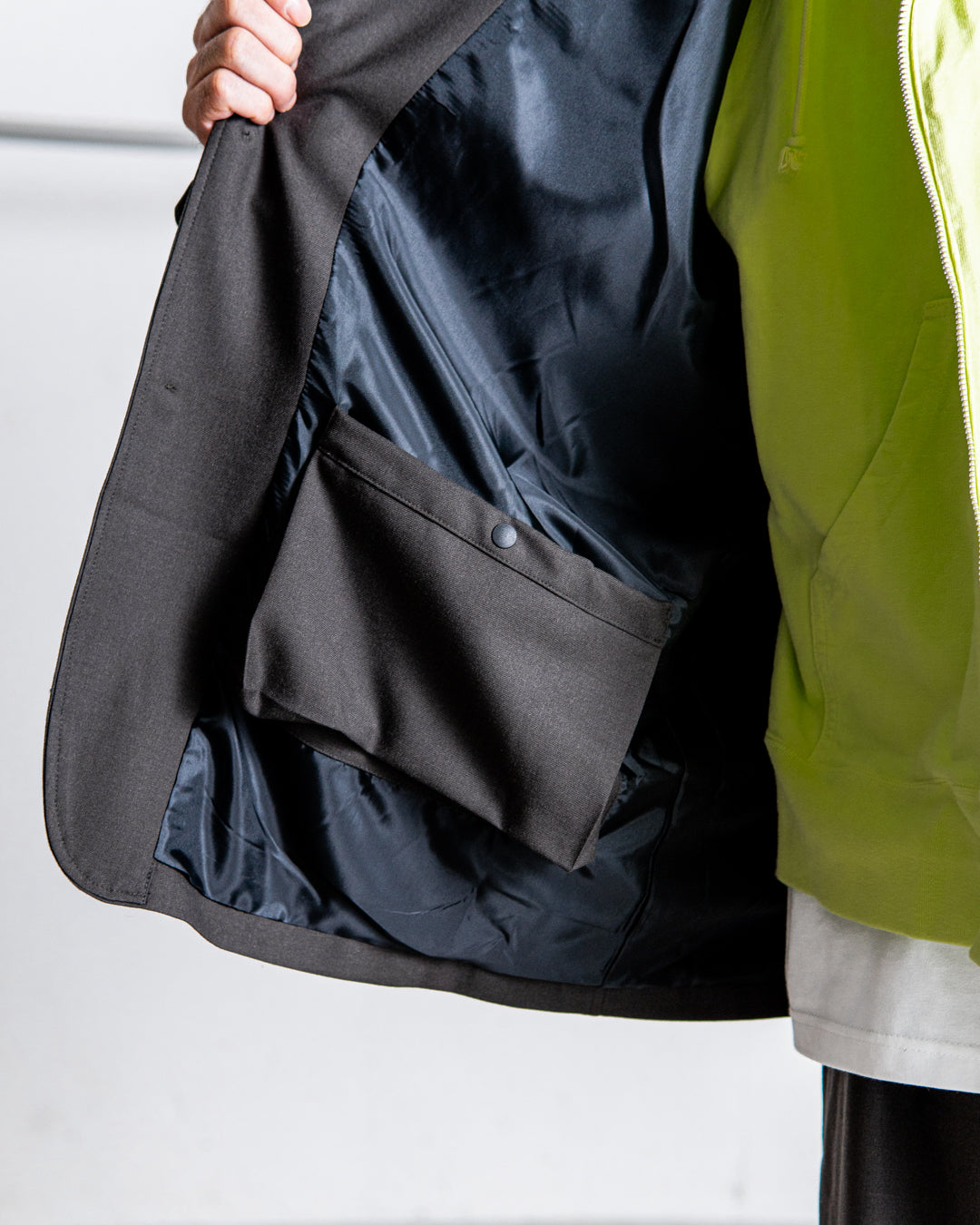 UNTRACE TPO LOITER JACKET_151