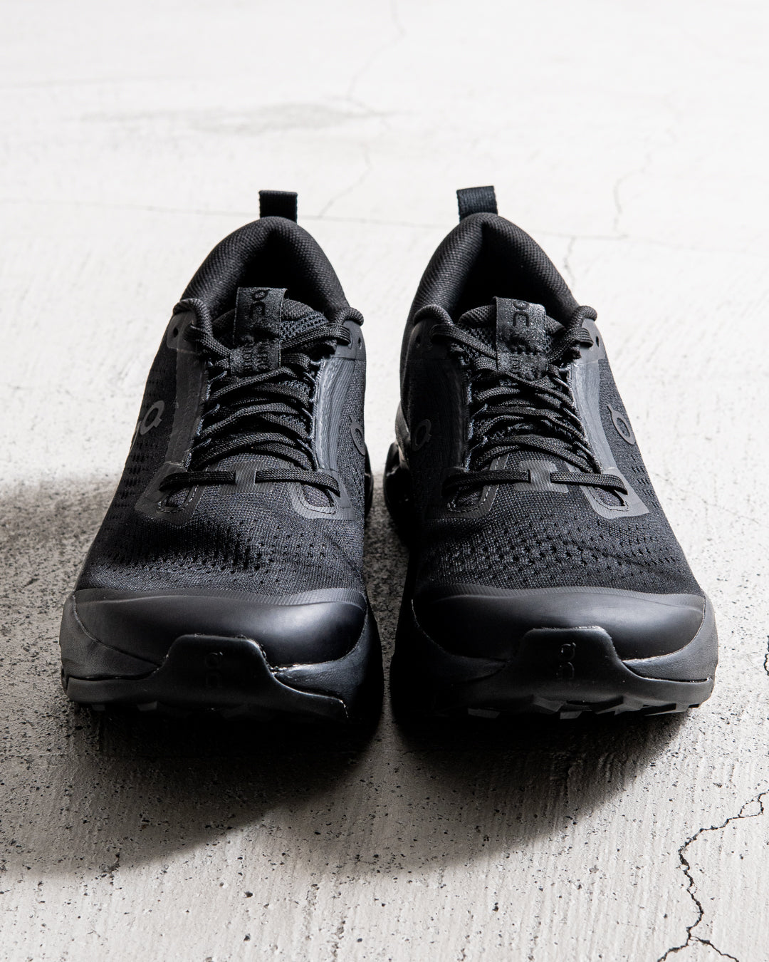 On Cloudsurfer Trail 2 Black / Ecllpse