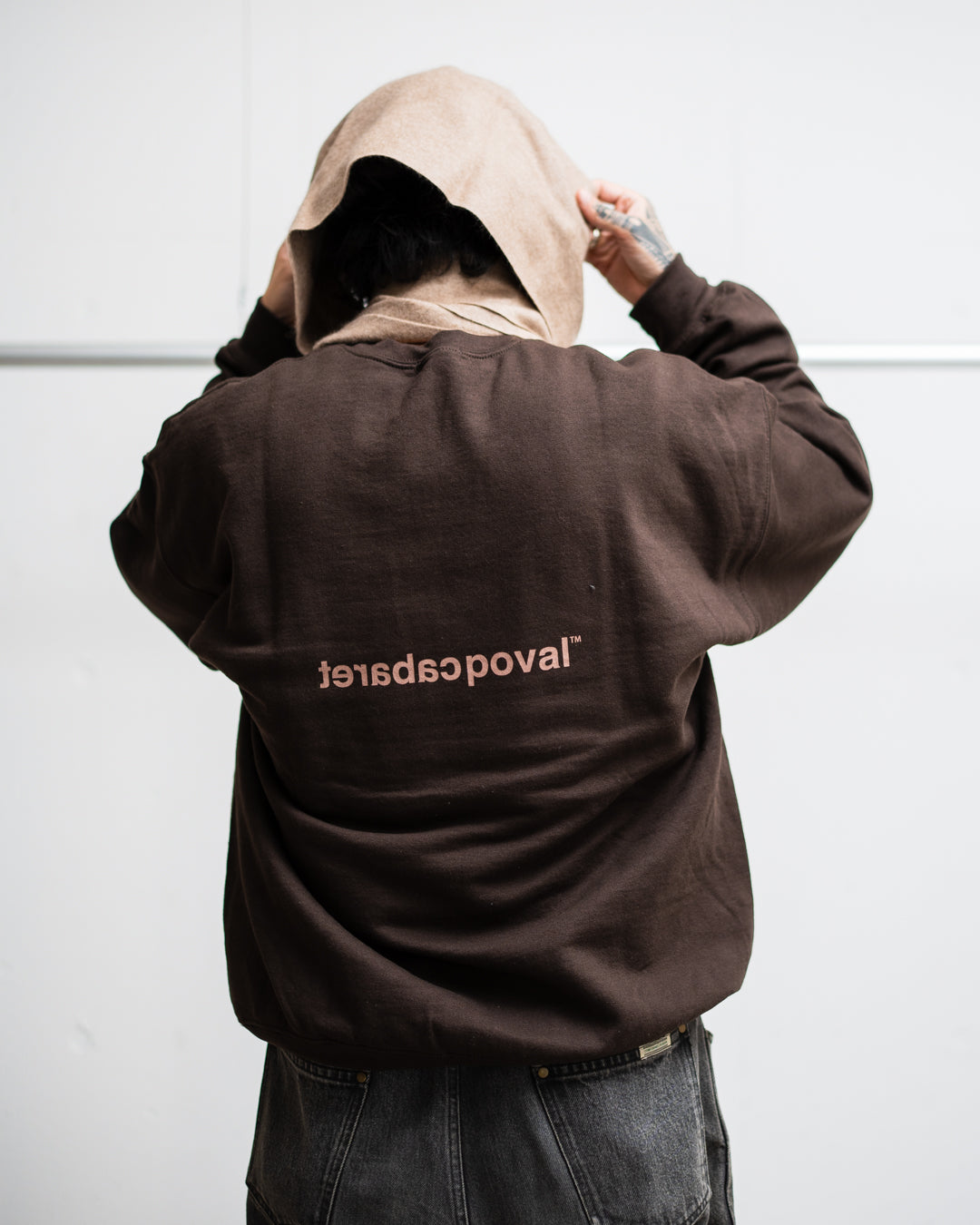 CABARET POVAL No Crewneck