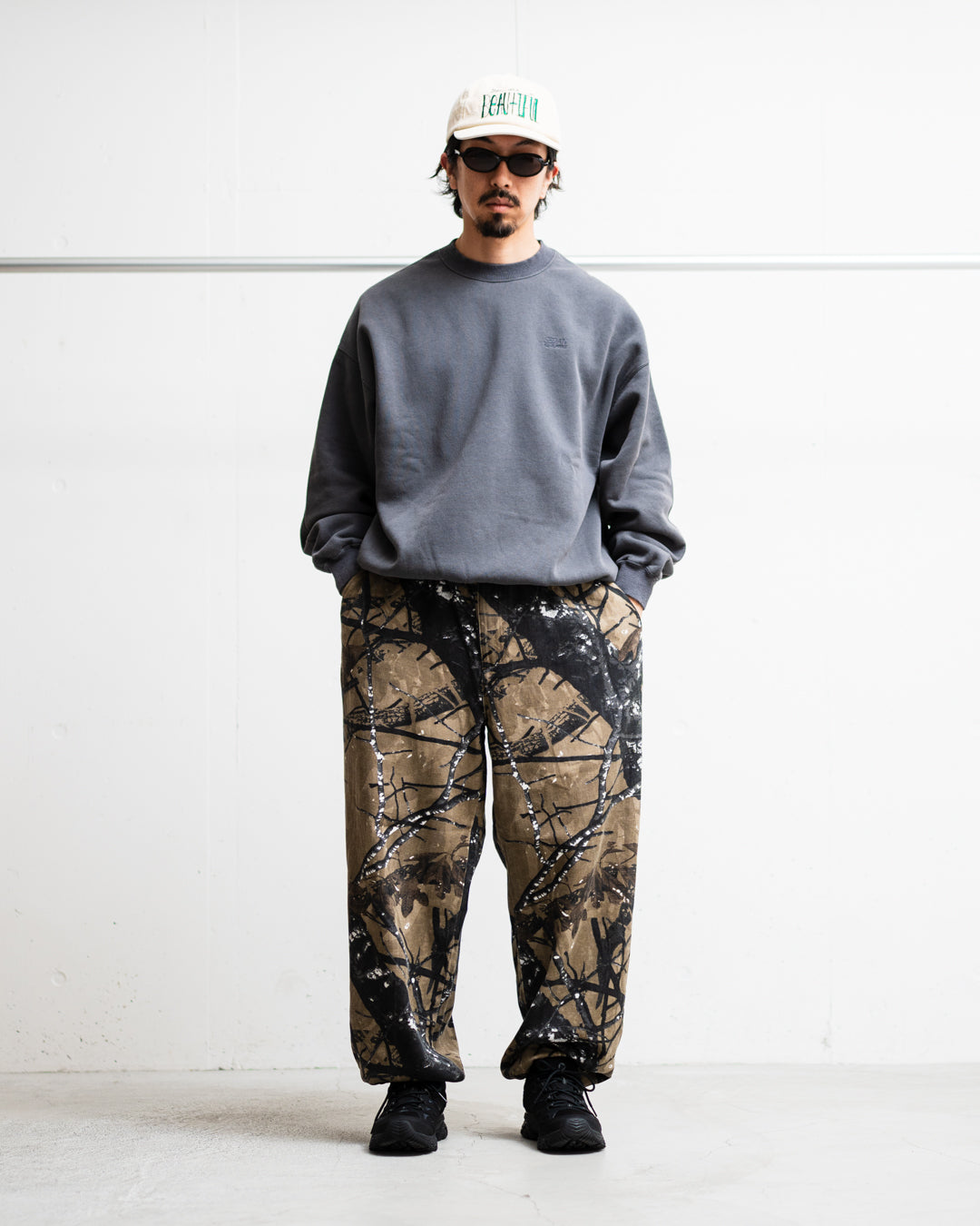 SEDAN ALL-PURPOSE Split Raglan Sleeve Sweatshirts