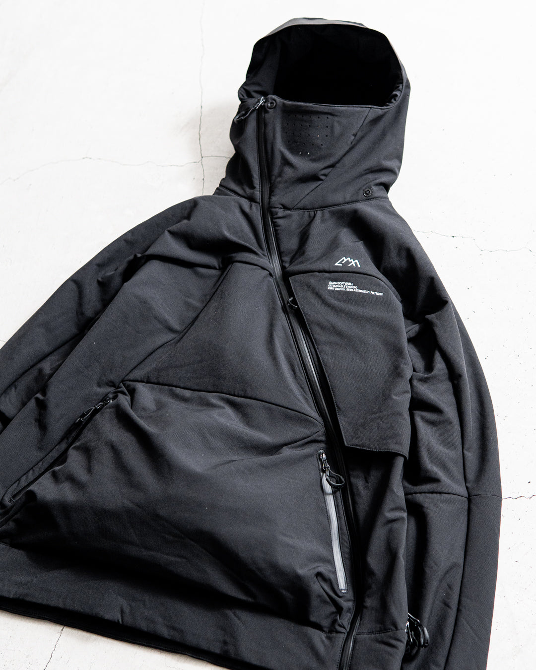 CMF OUTDOOR GARMENT SLASH SOFT SHELL