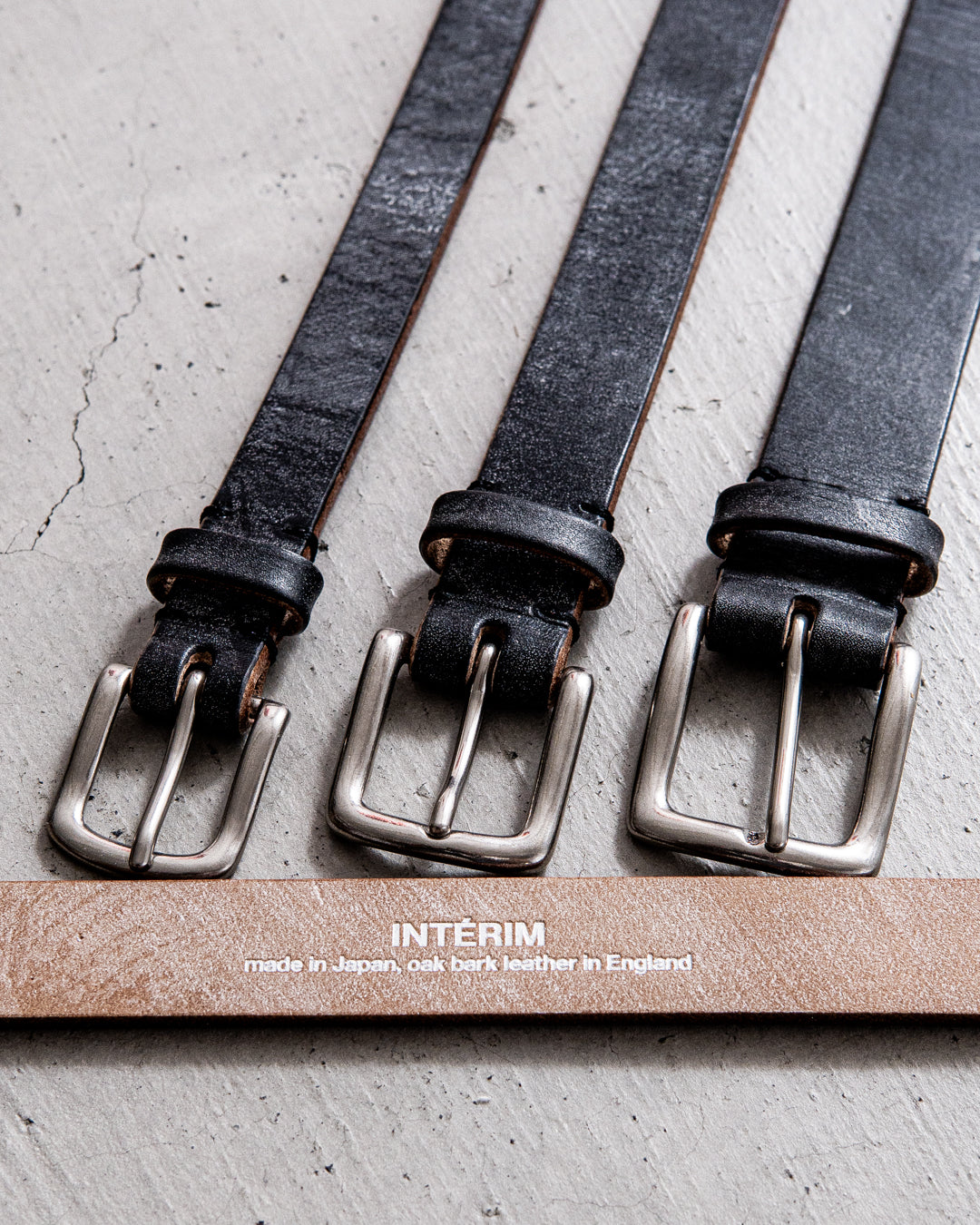 通販] INTERIM(インテリム) OAK BARK LEATHER BELT 商品ページ