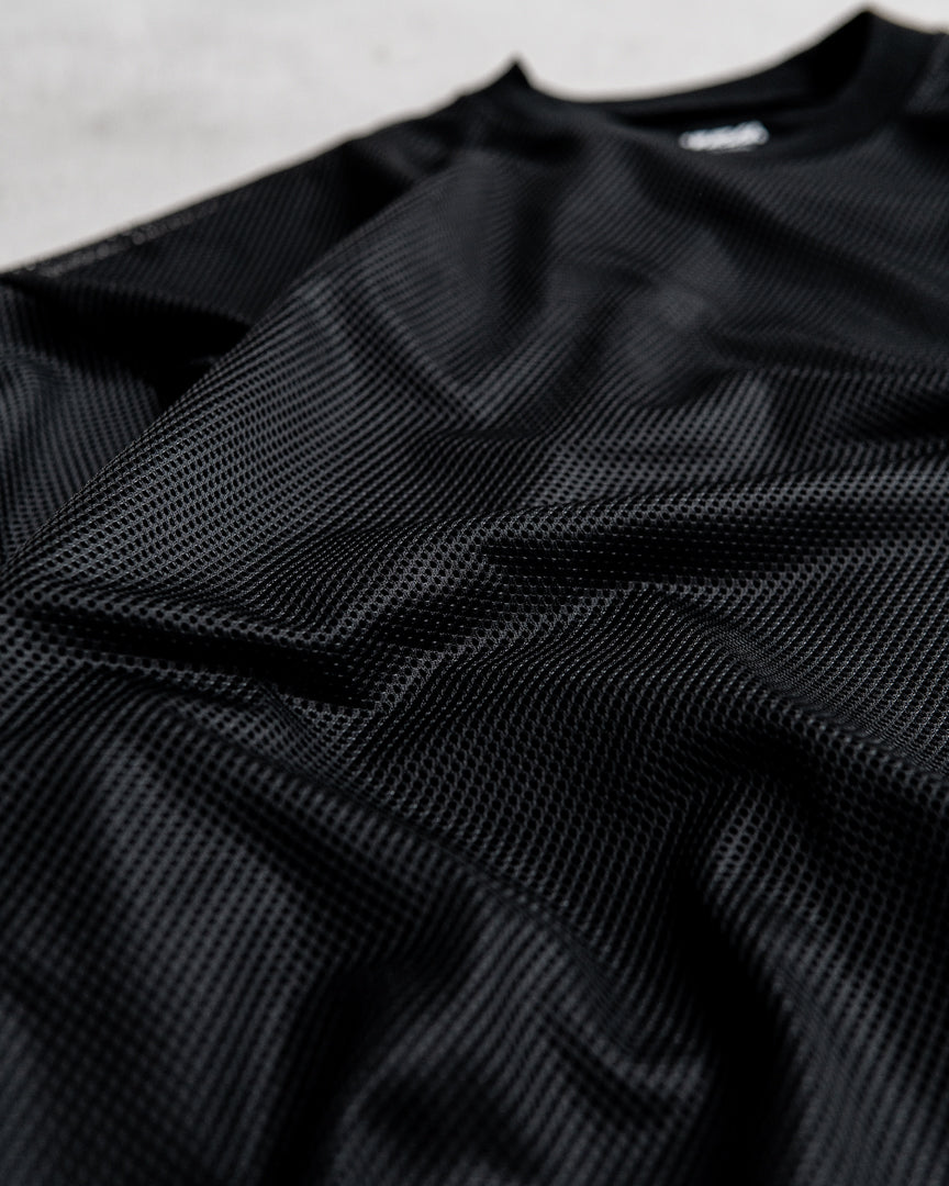 is-ness BALLOON DOUBLE LAYERED MESH SHORT SLEEVE TSHIRT