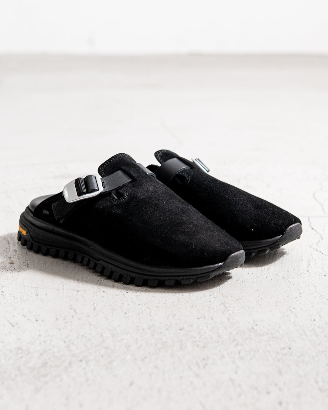 suncore grog slip light - BLACK