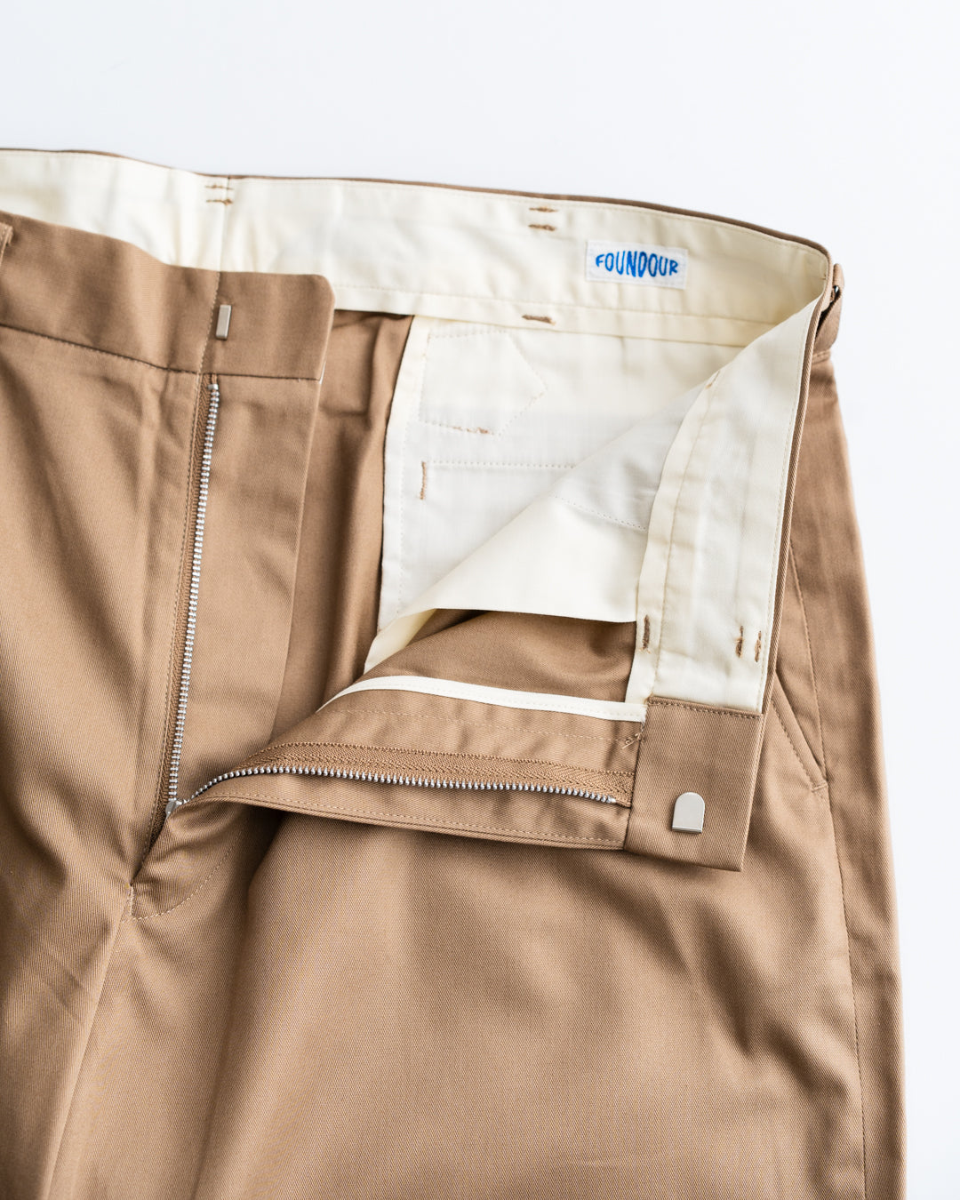 FOUNDOUR TWILL PANT