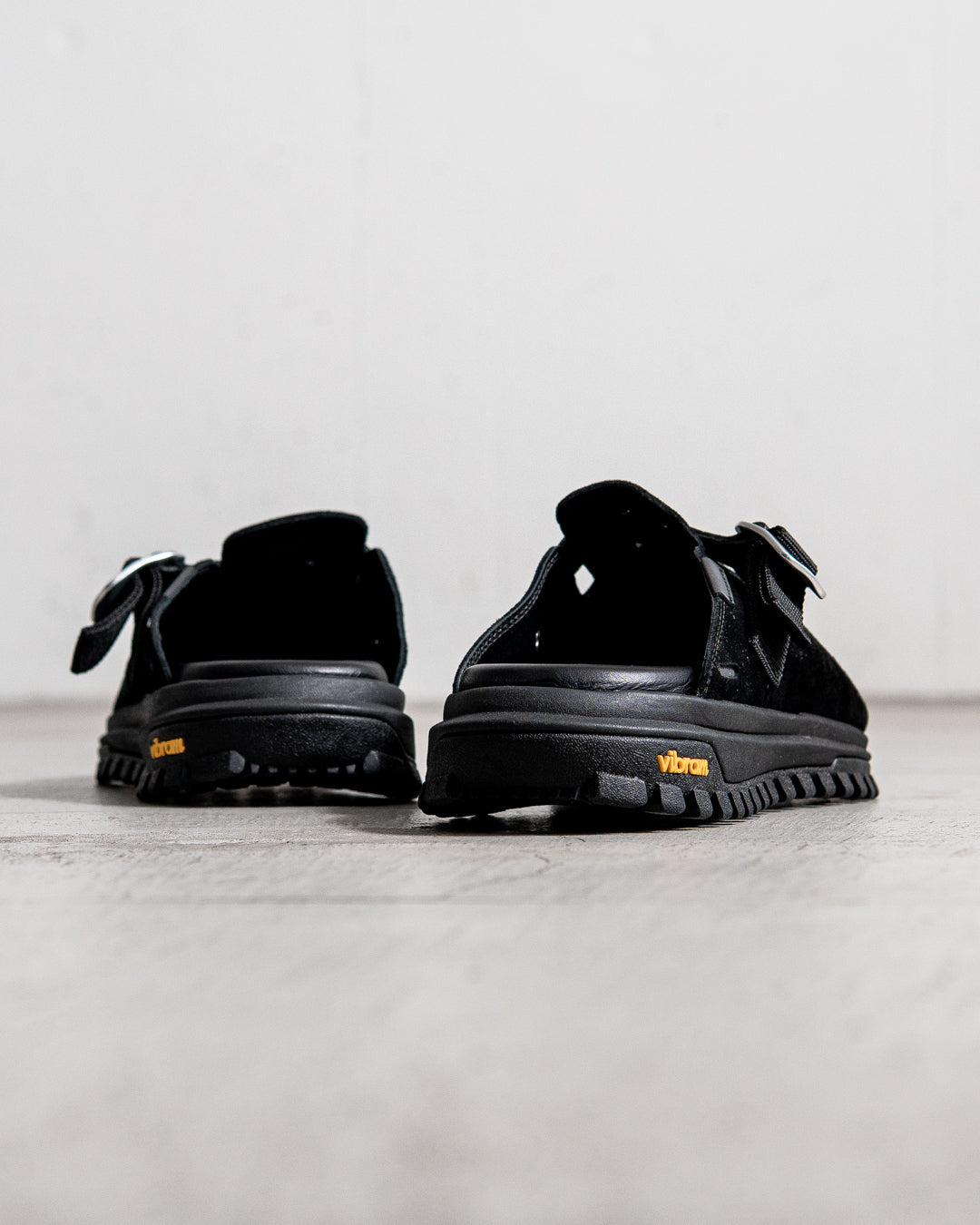 suncore grog slip light - BLACK