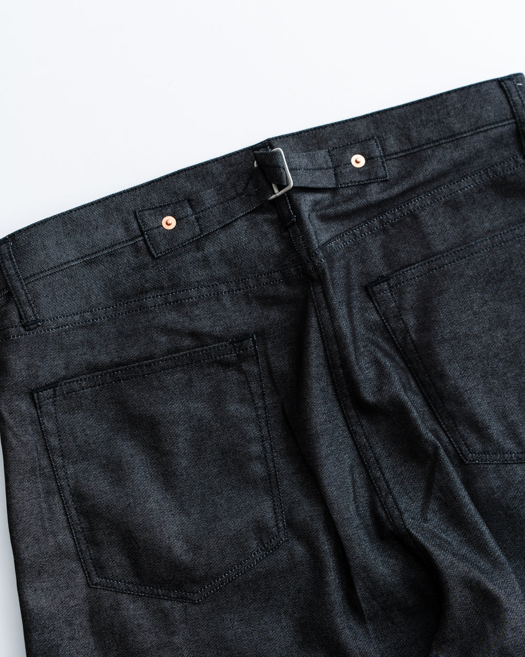 FOUNDOUR COLOR DENIM PANTS