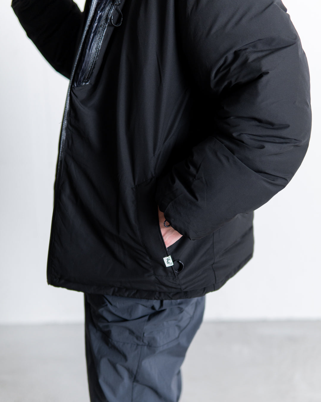 CMF OUTDOOR GARMENT PUFF HOODIE DOWN