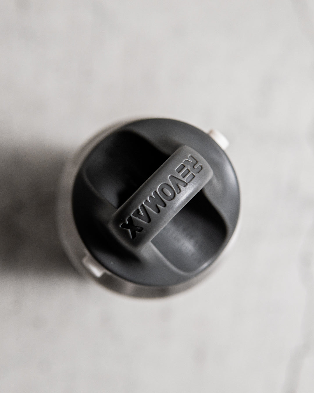 【collaboration】CMF OUTDOOR GARMENT × REVOMAX CMF BOTTLE