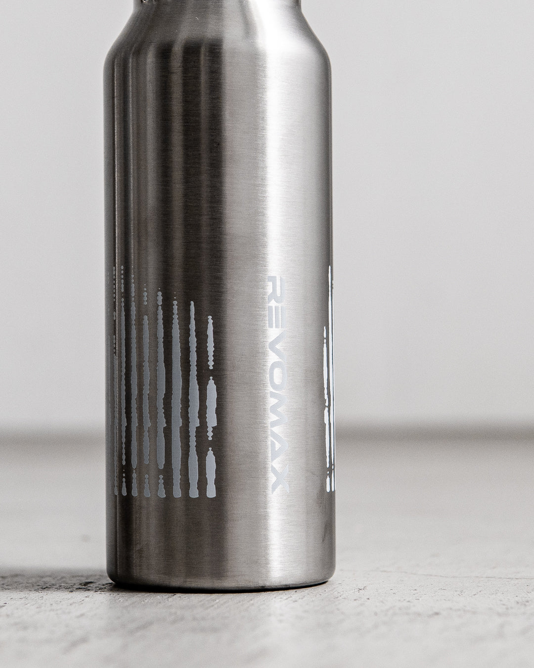 【collaboration】CMF OUTDOOR GARMENT × REVOMAX CMF BOTTLE