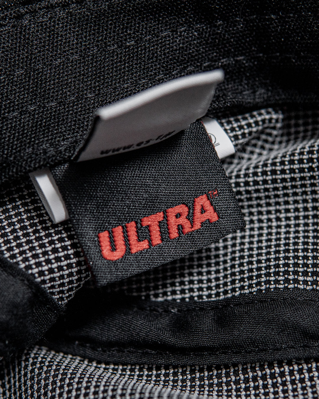 ES.1 SS ULTRA CAP
