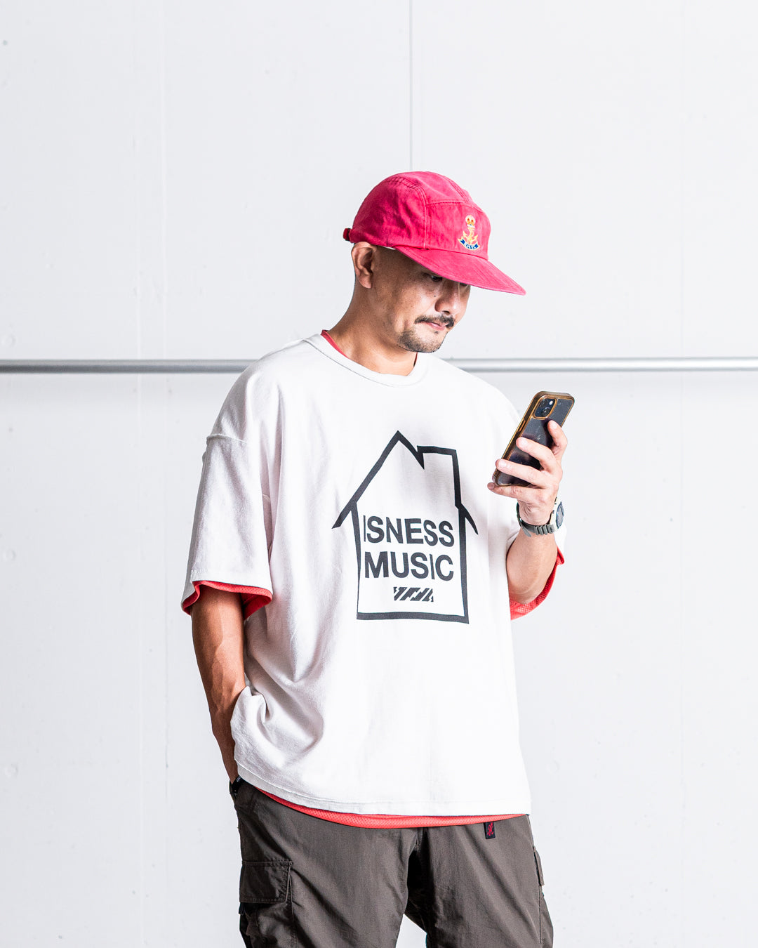 ISNESS MUSIC LOGO T-SHIRT