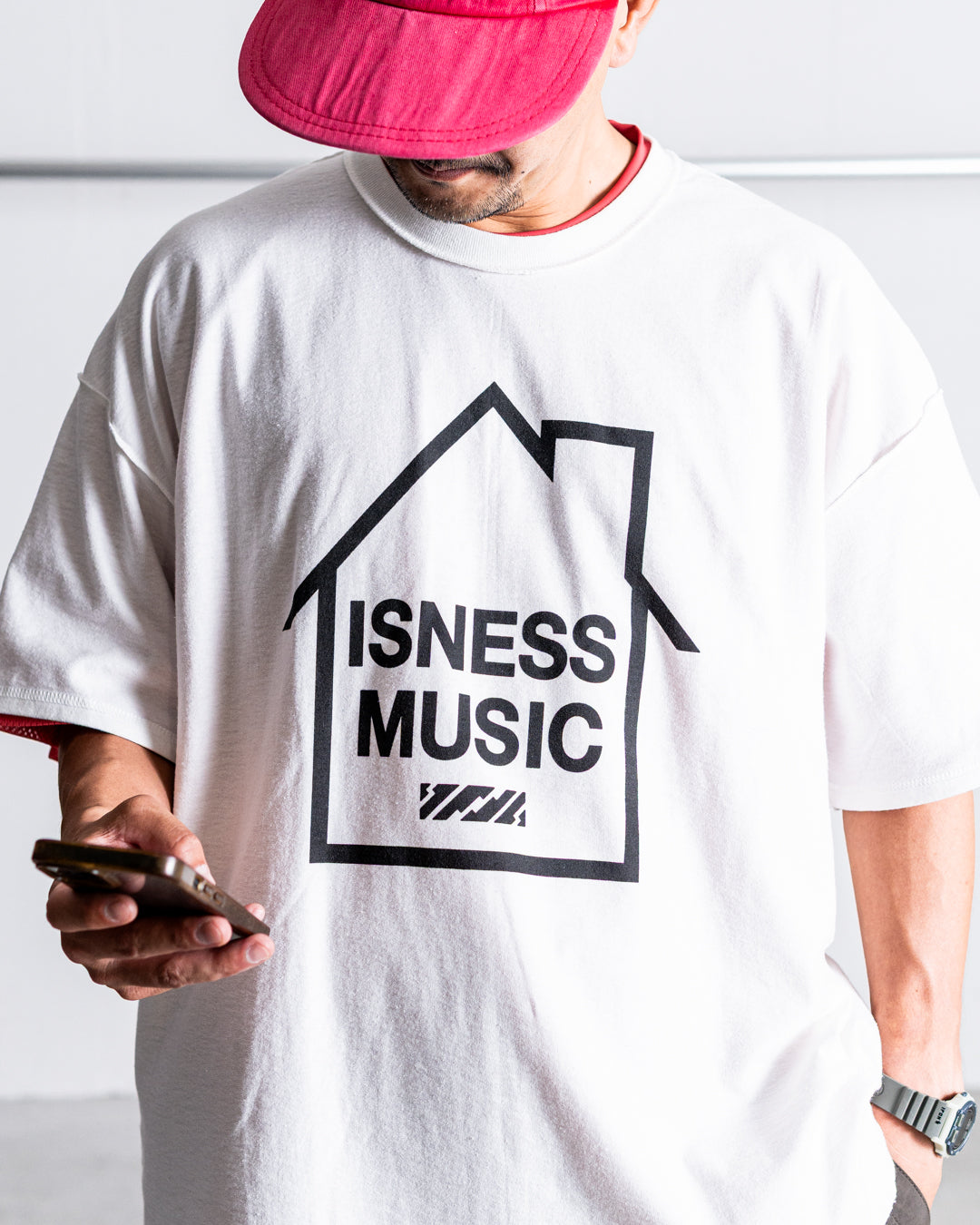 ISNESS MUSIC LOGO T-SHIRT