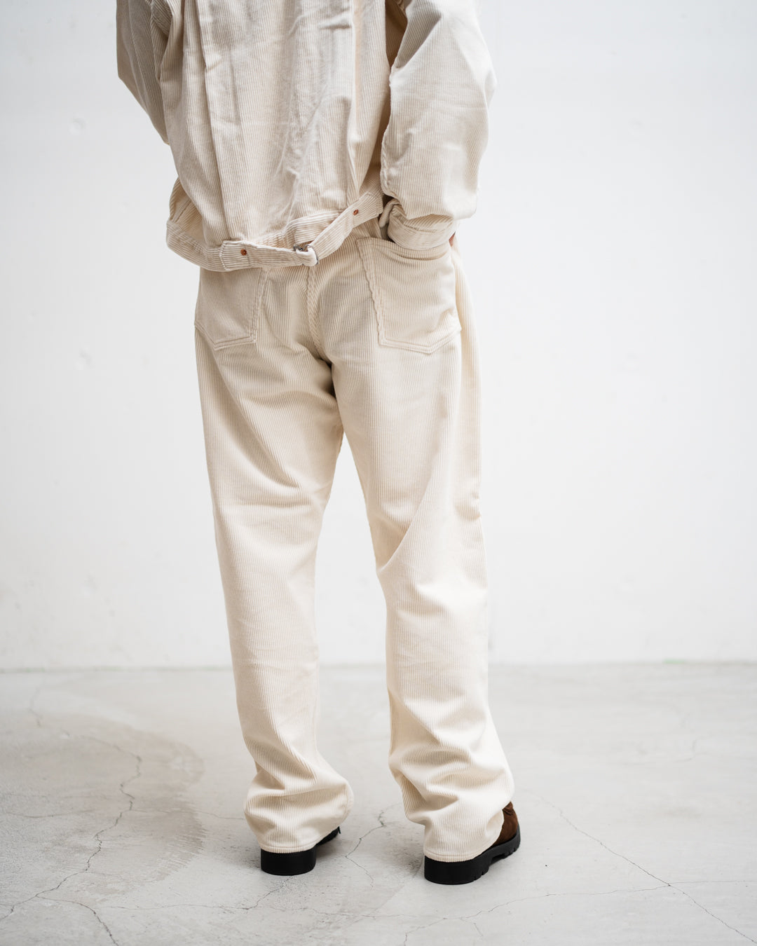 FOUNDOUR CORDUROY PANTS