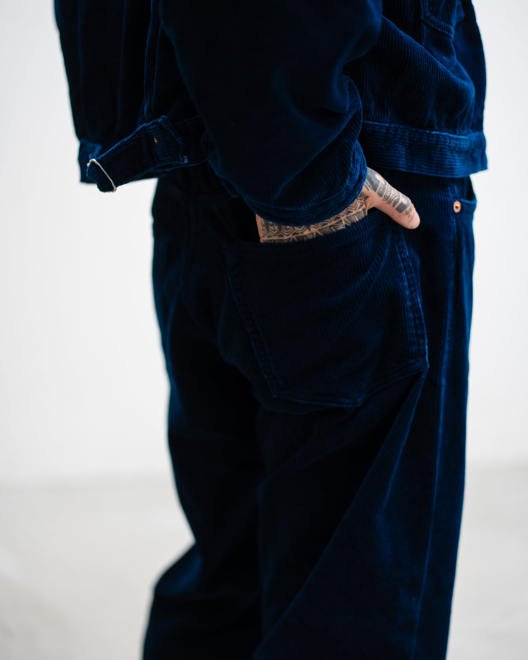 FOUNDOUR CORDUROY PANTS