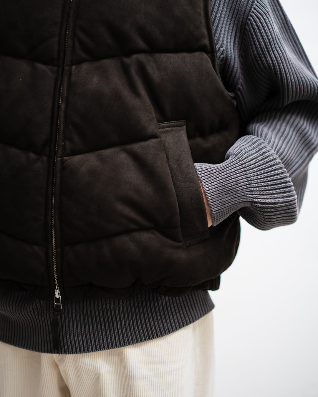 CCU PADDING VEST - COW NUBUCK