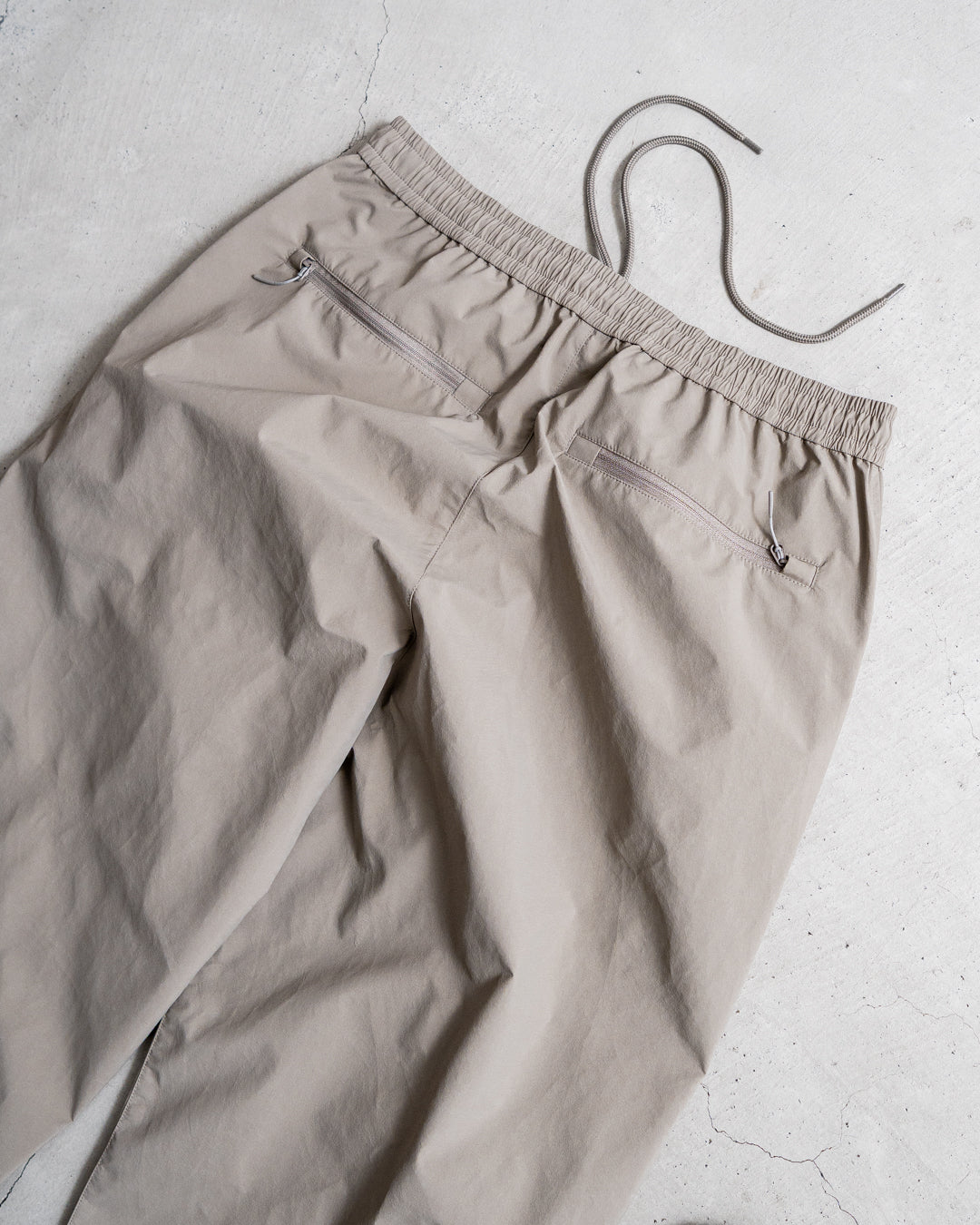 ES.1 Nylon Pants
