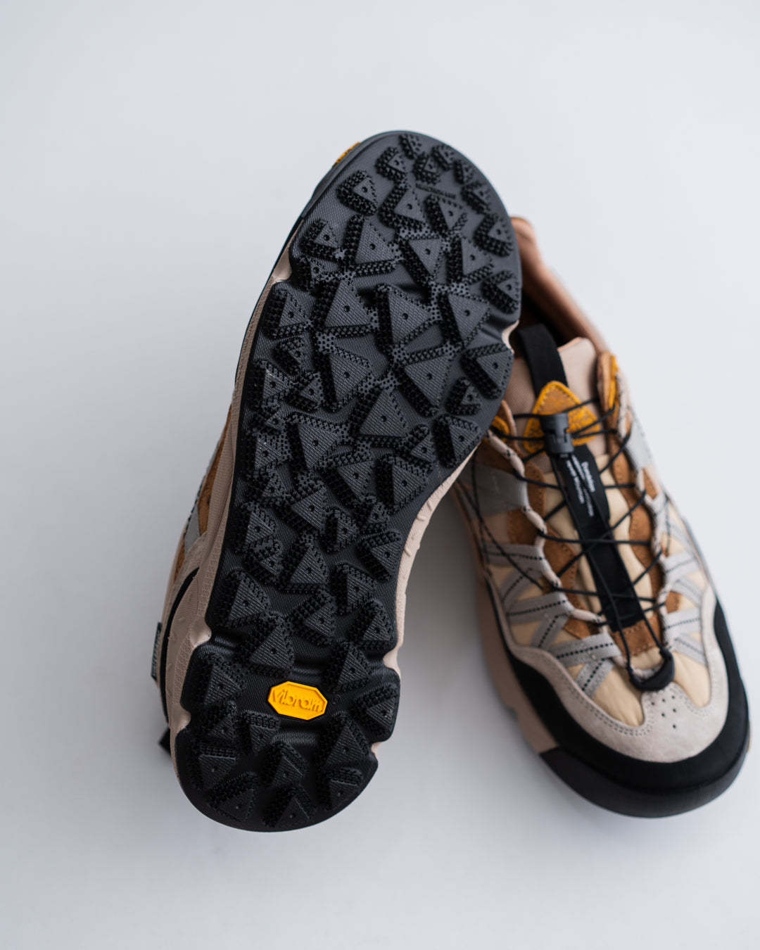 Flower MOUNTAIN IWANO2 - CREAM/BLACK (FM100039)