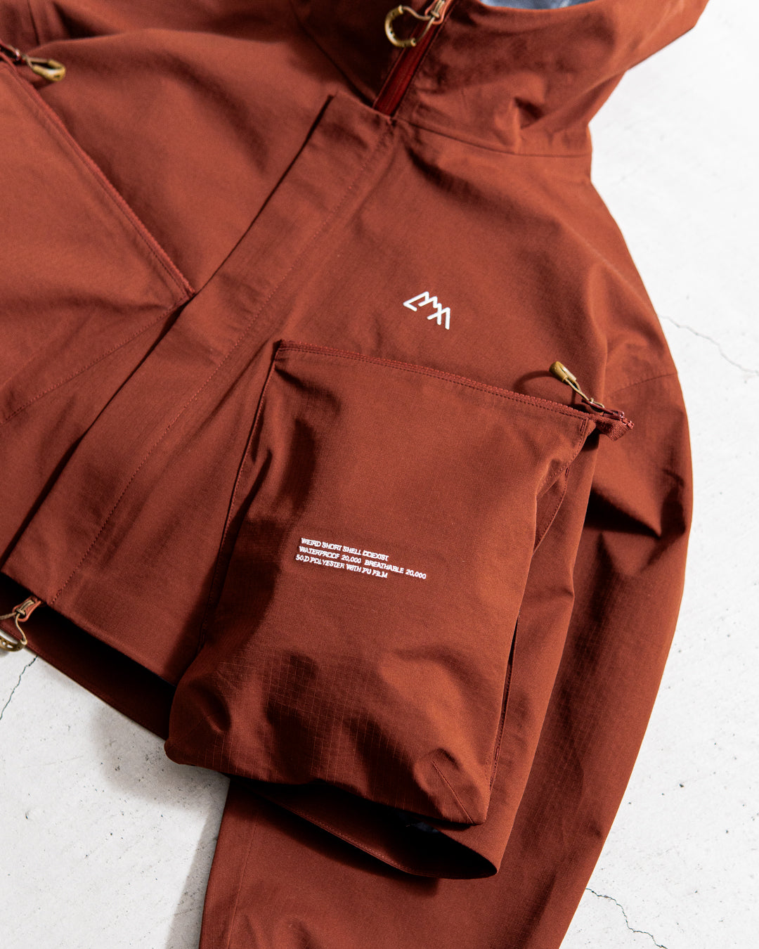 CMF OUTDOOR GARMENT WEIRD SHORT SHELL COEXIST