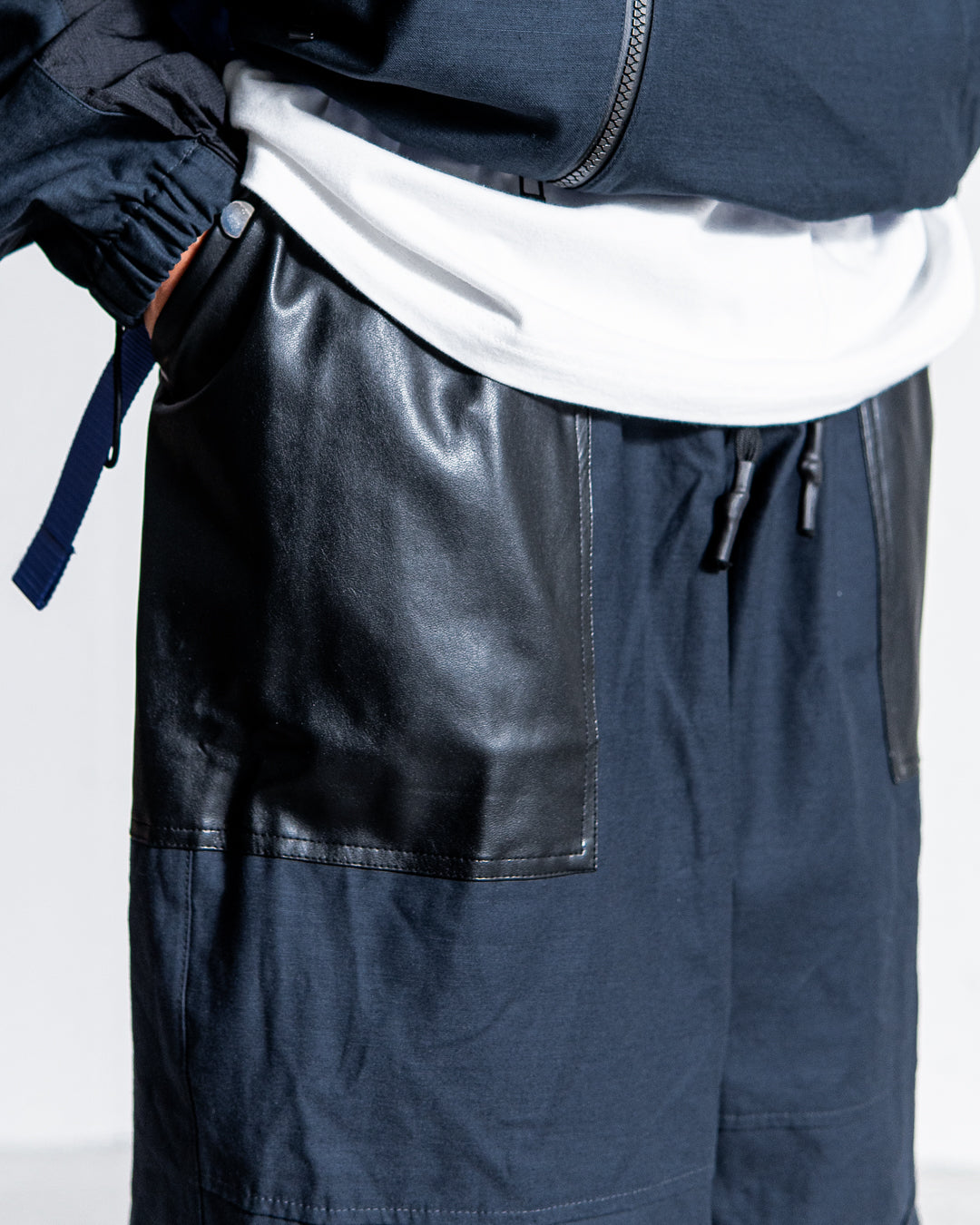 UNTRACE Leather patch baker pants _190