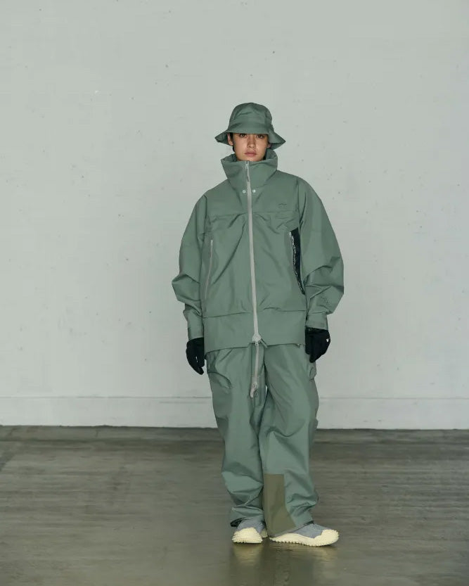 CMF OUTDOOR GARMENT WHITE OUT SHELL COEXIST