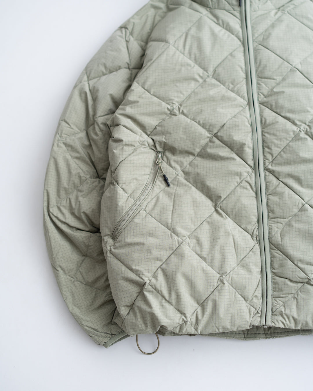 [9.17 thu 0:00 Release] Hiking Patrol BASE GRID LT DOWN HOODED JACKET