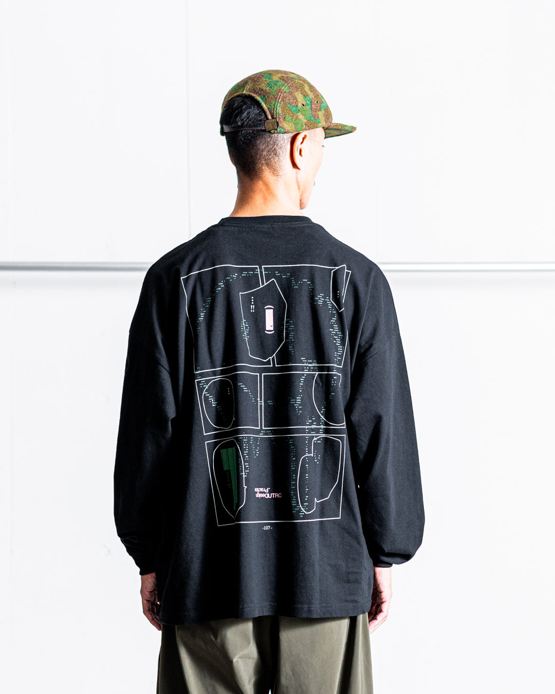 [8.23 sat 0:00 Release] UNTRACE L/S Tee _211