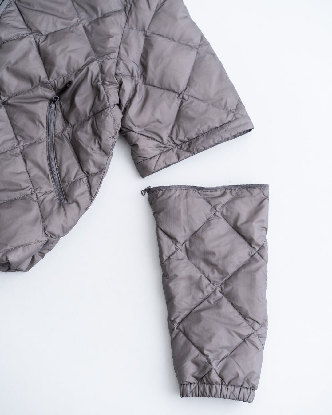 [9.17 thu 0:00 Release] Hiking Patrol BASE LT DOWN ZIP JACKET
