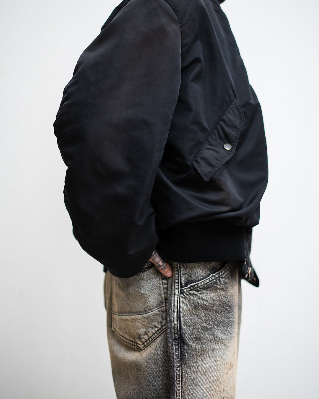 通販] BOWWOW(バウワウ) L-2B FLIGHT JACKET AGED 商品ページ – fazeone