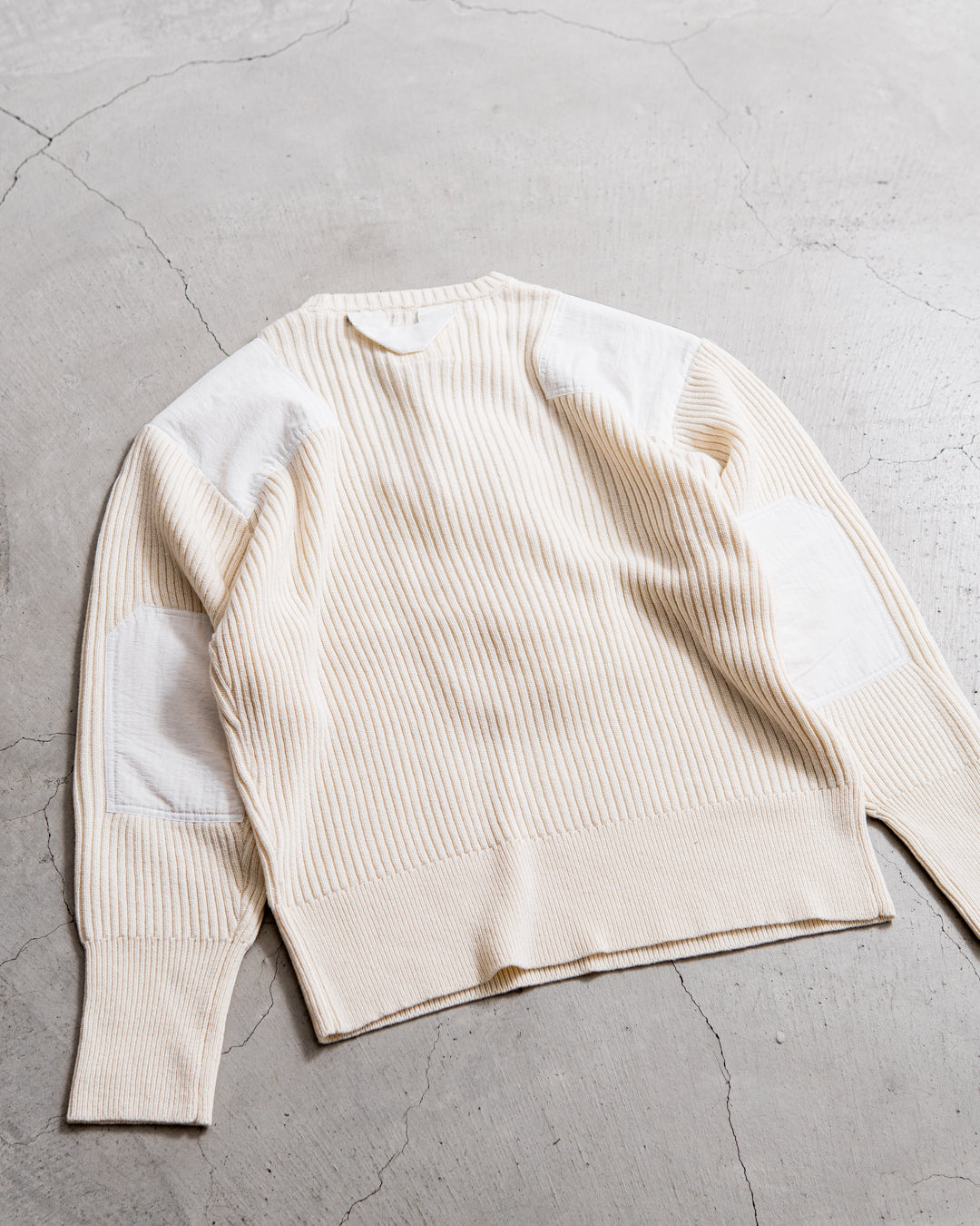 PHENIX COLLECTION SWEATER, TYPE P-001