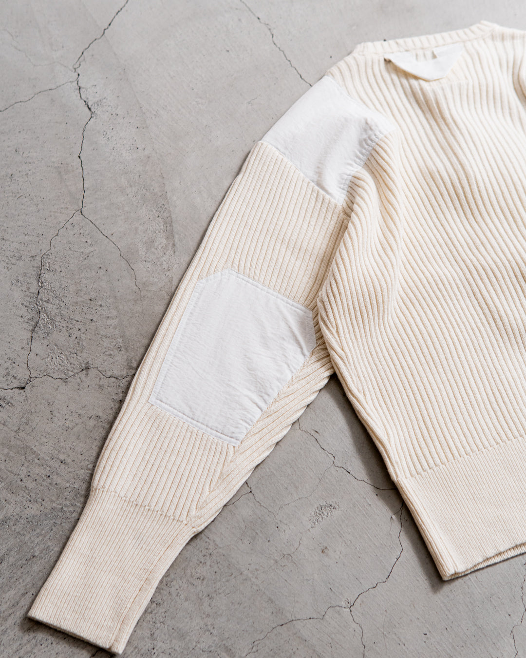 PHENIX COLLECTION SWEATER, TYPE P-001