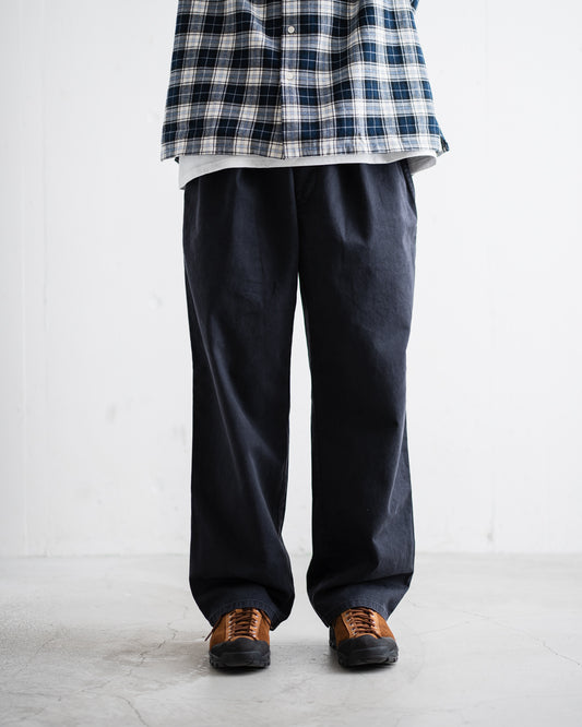 [9.19 sat 12:00 Release] FOUNDOUR COTTON WIDE TUCK CHINOS