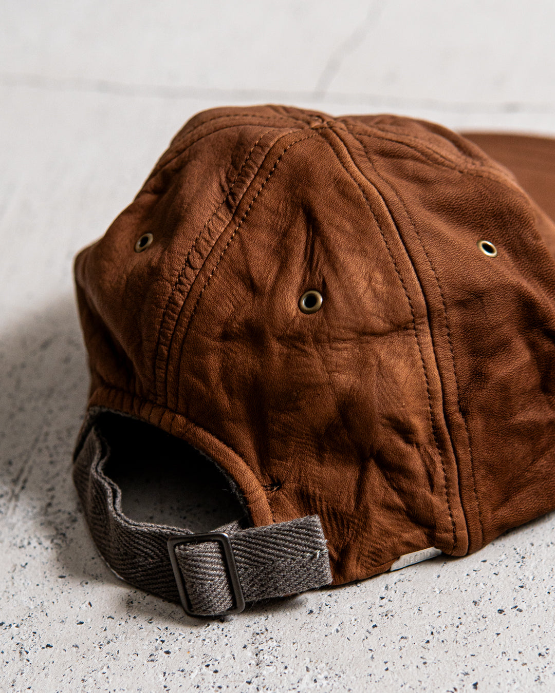 DECHO LEATHER 6 PANEL CAP