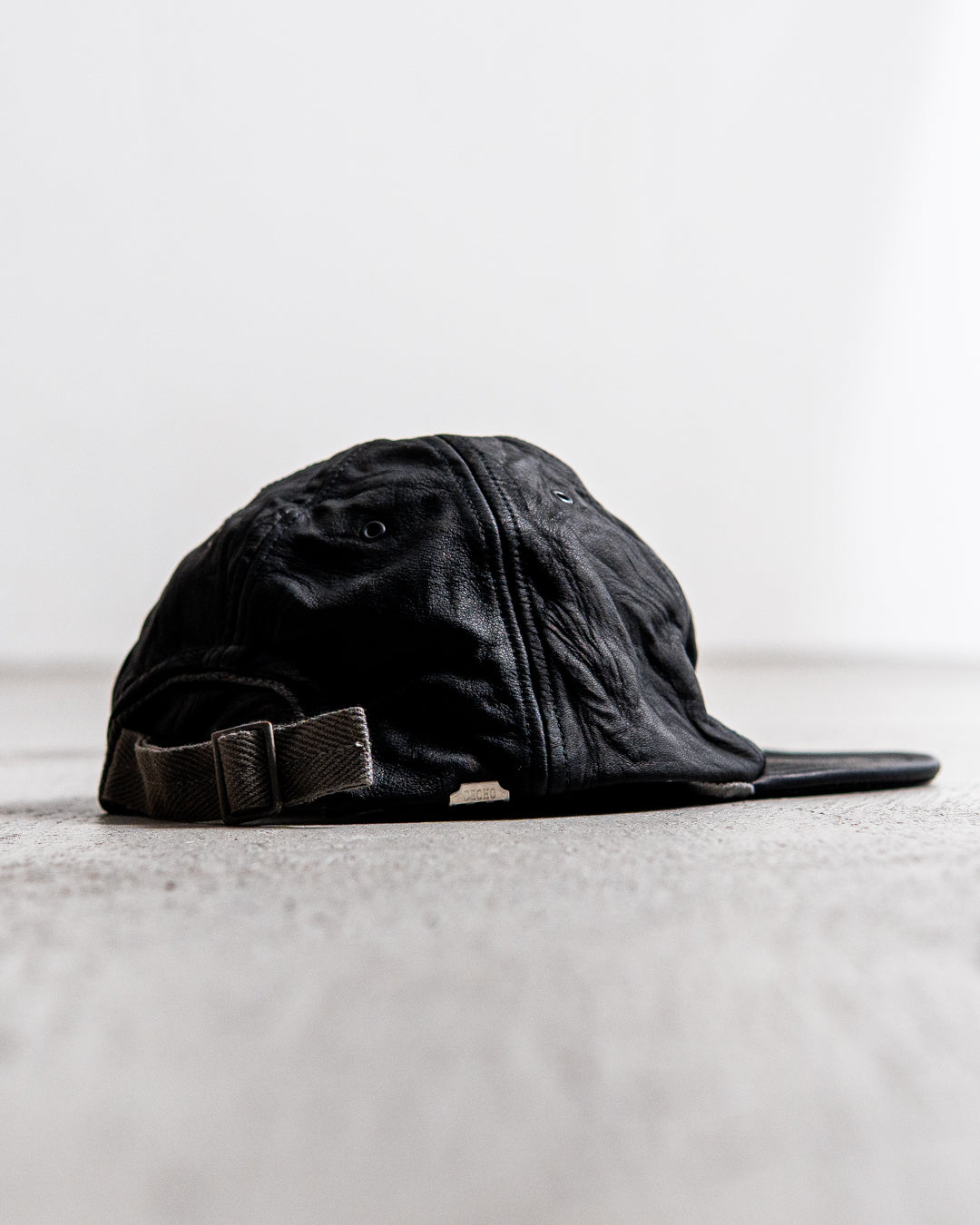 DECHO LEATHER 6 PANEL CAP