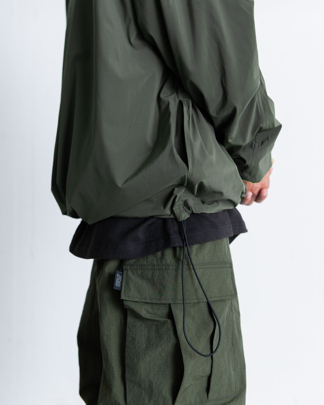 UNTRACE BOX STRETCH SMOCK L/S