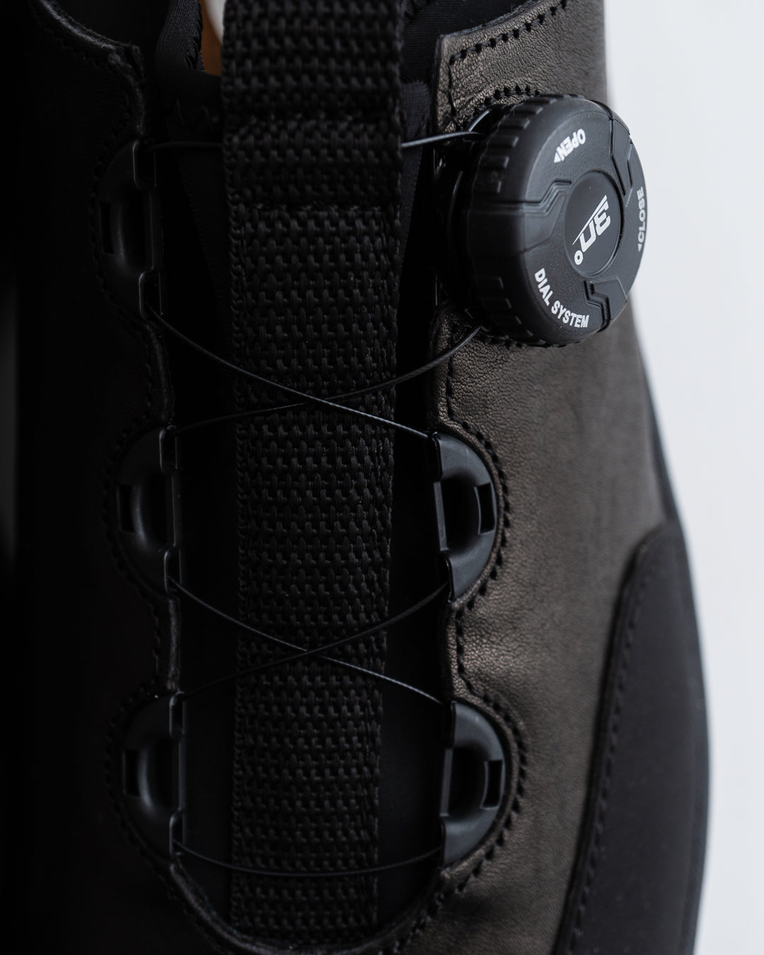 【Limited Edition】 pg OLIVER - BLACK SMOOTH LEATHER