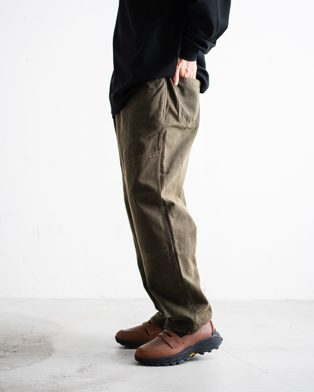 [9.22 tue 12:00 Release] COMFORTABLE REASON Pigment Duck Pant