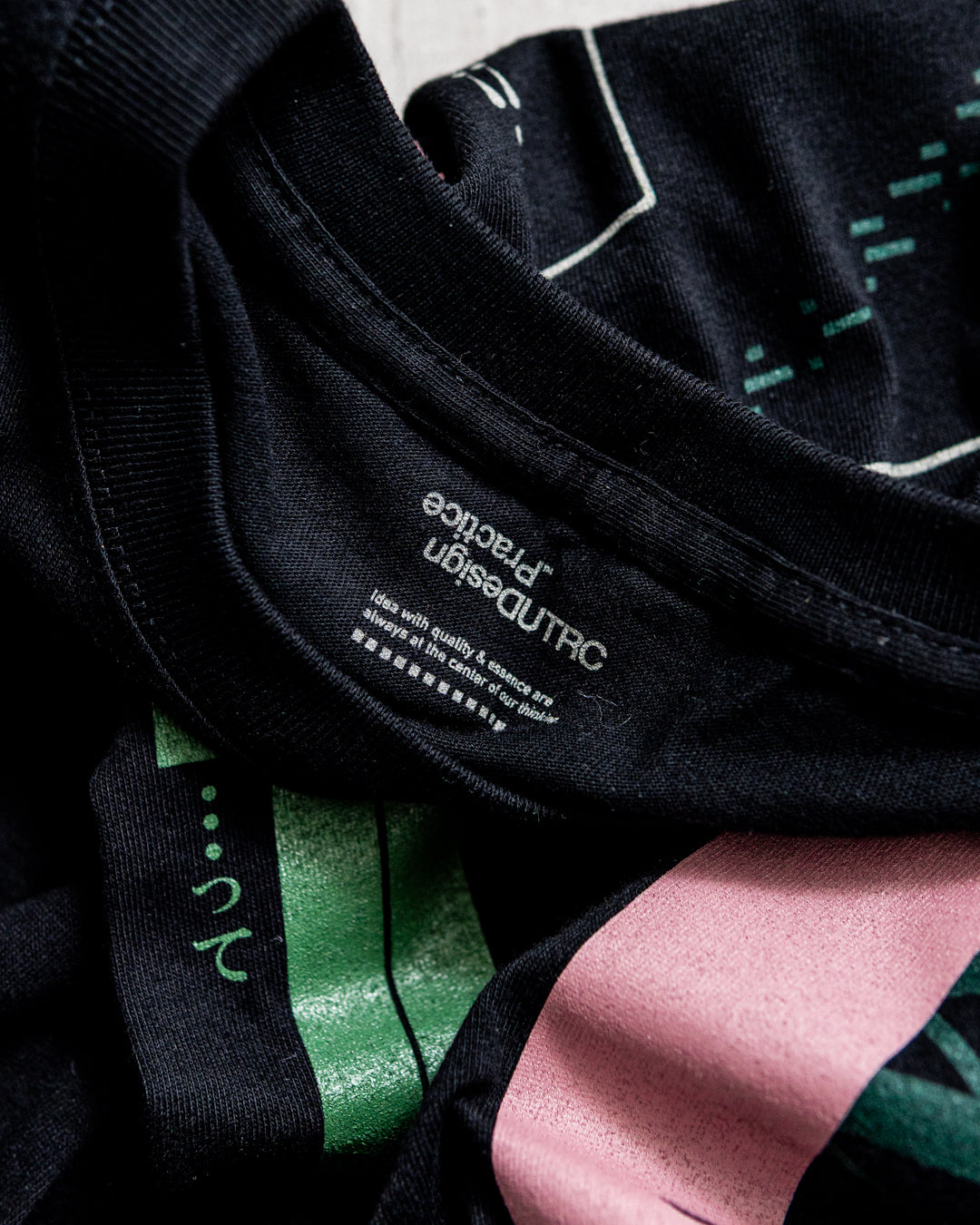 [8.23 sat 0:00 Release] UNTRACE L/S Tee _211