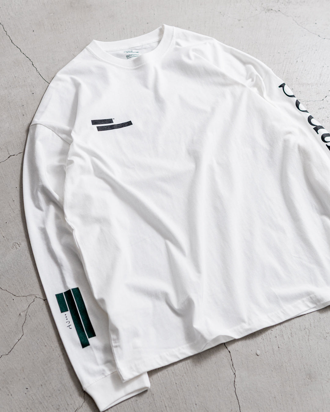 [8.23 sat 0:00 Release] UNTRACE L/S Tee _211
