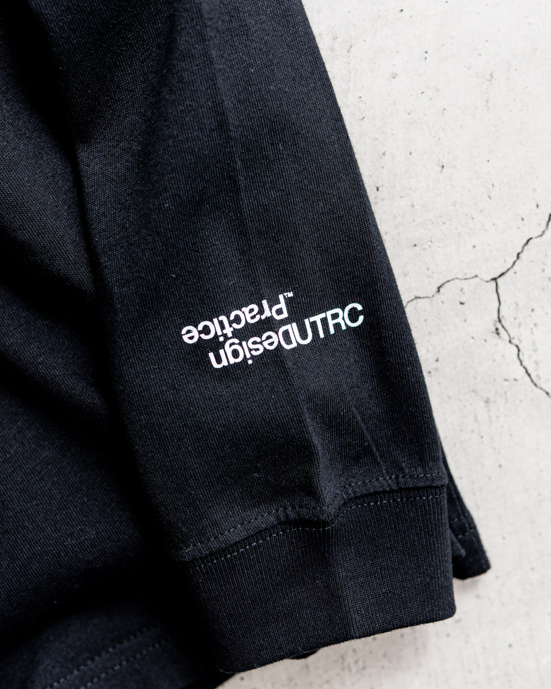 [8.23 sat 0:00 Release] UNTRACE L/S Tee _212
