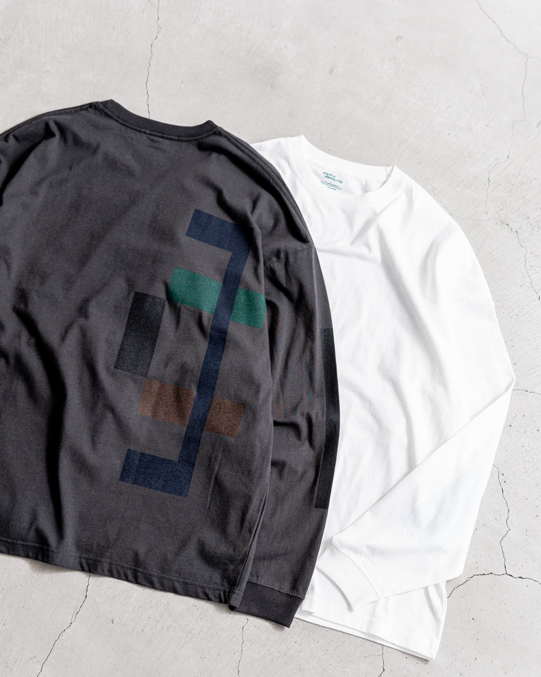 [8.23 sat 0:00 Release] UNTRACE L/S Tee _214