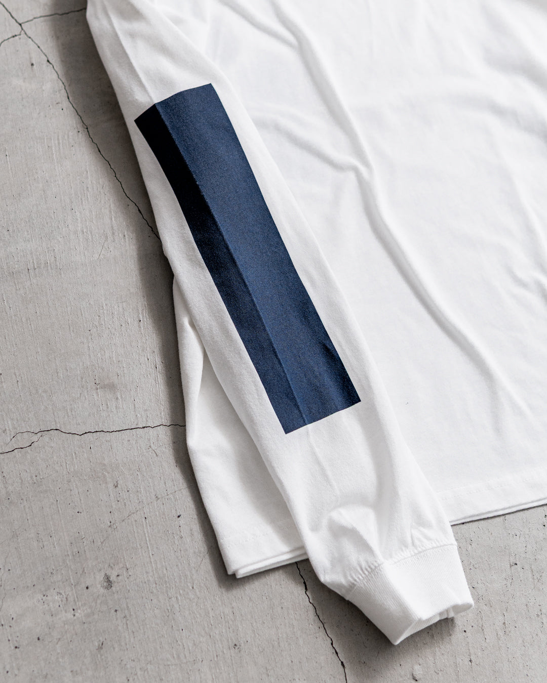 [8.23 sat 0:00 Release] UNTRACE L/S Tee _214