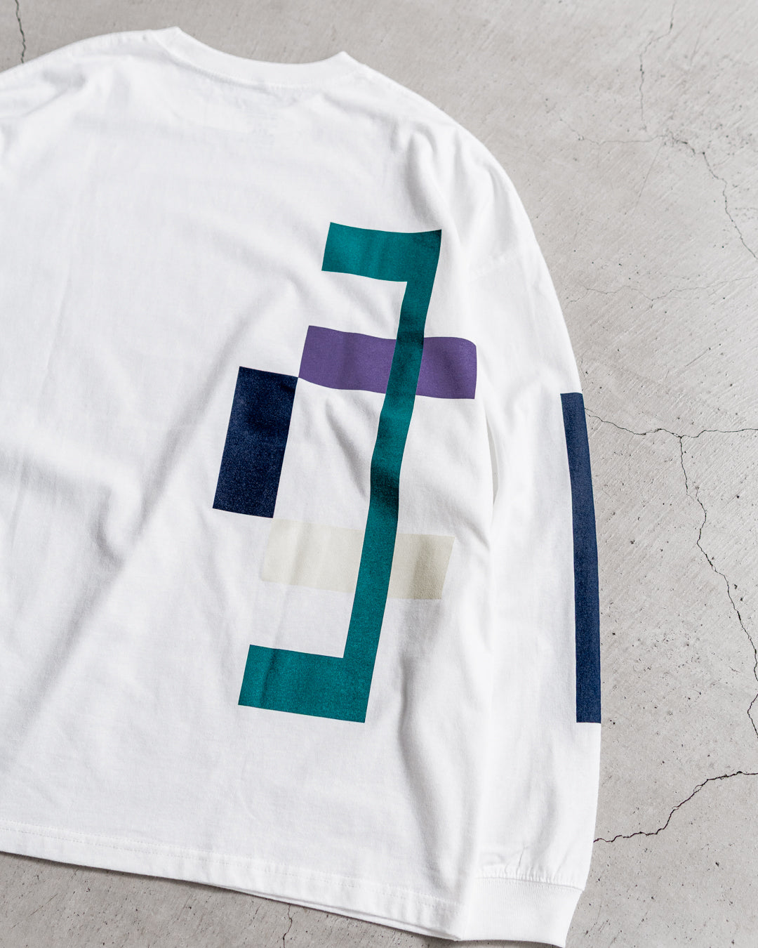 [8.23 sat 0:00 Release] UNTRACE L/S Tee _214