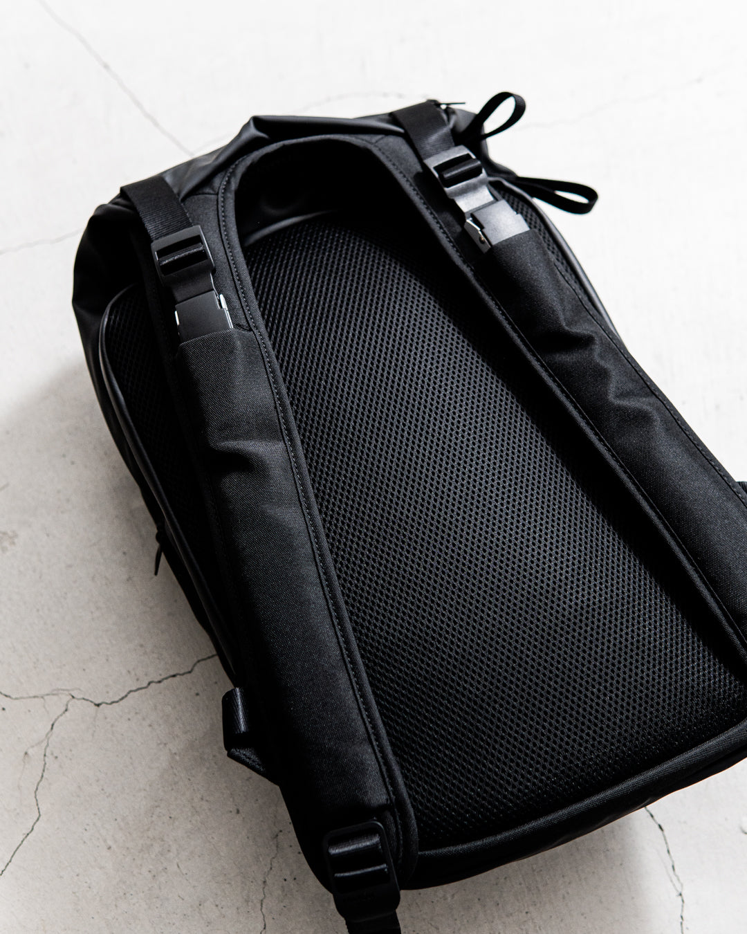 cote&ciel Saru OBSIDIAN Black