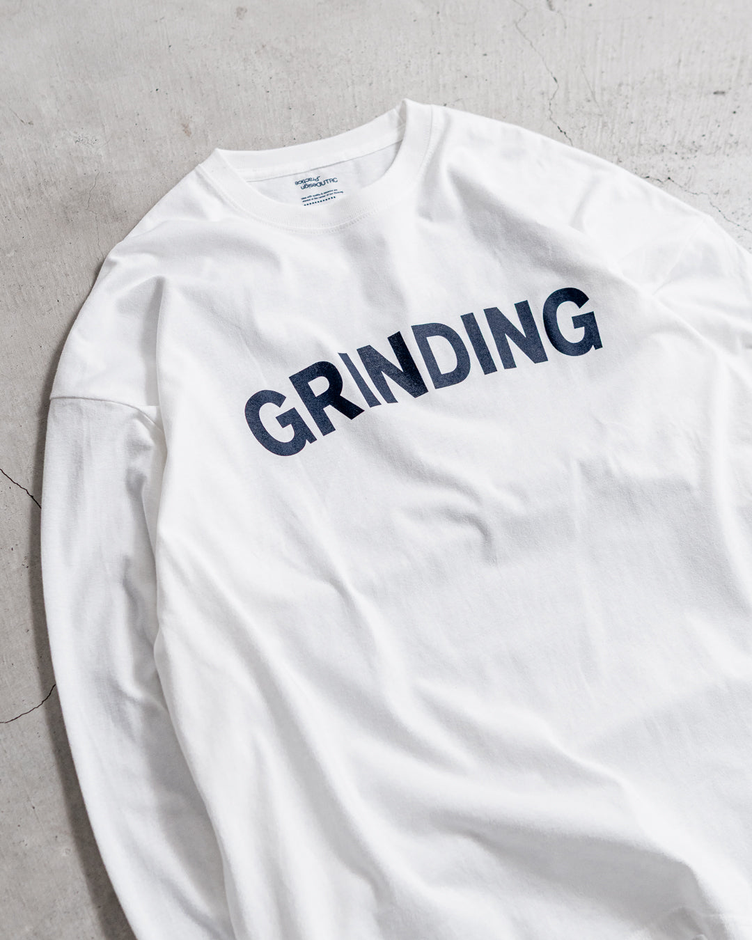 [8.23 sat 0:00 Release] UNTRACE L/S Tee _215
