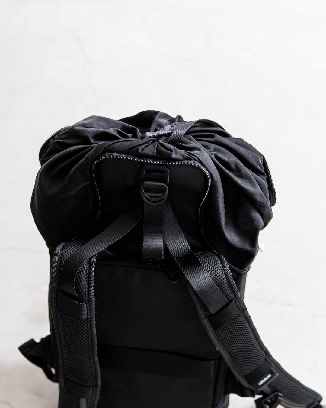 cote&ciel AVON ECOYARN BLACK