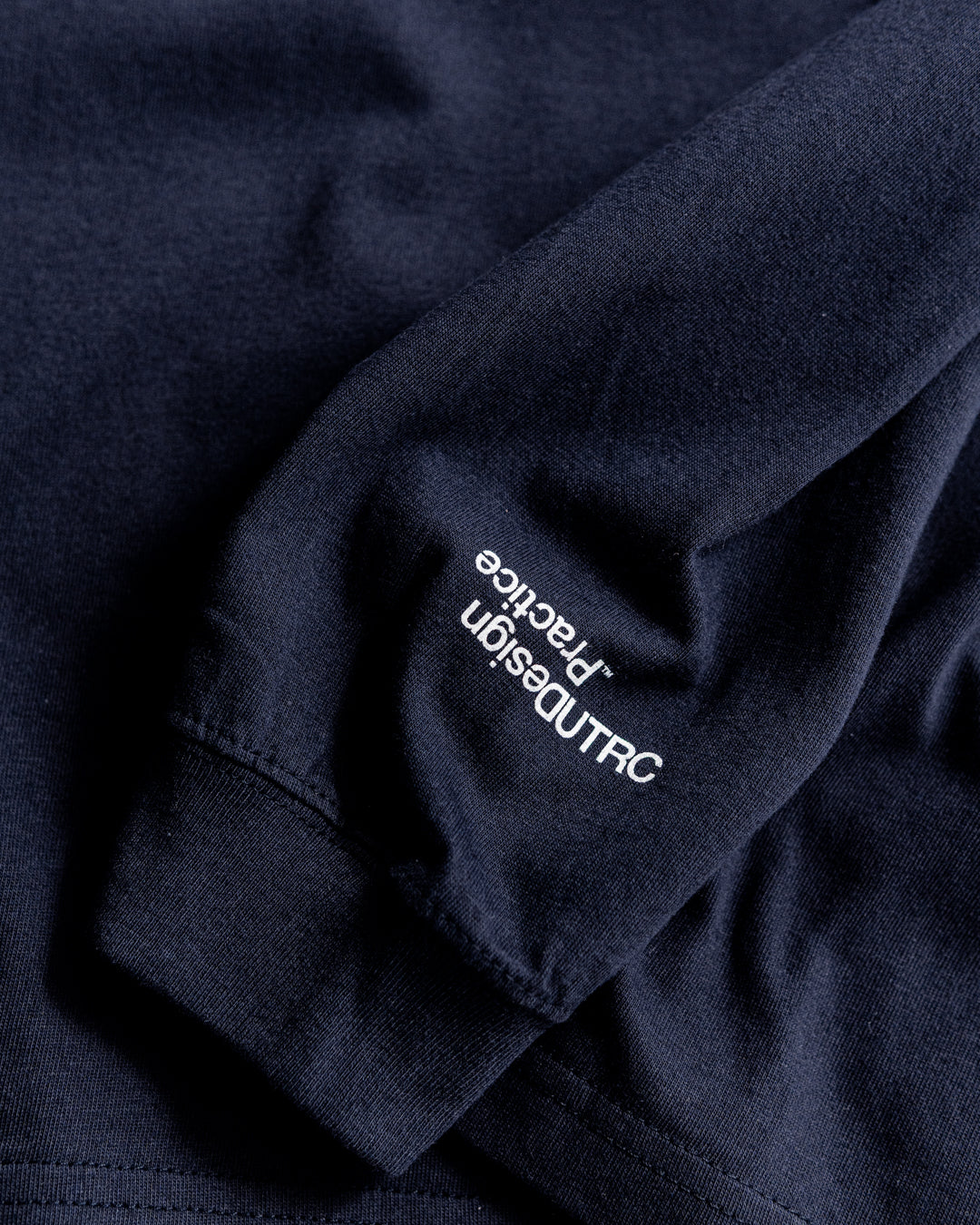 [8.23 sat 0:00 Release] UNTRACE L/S Tee _215