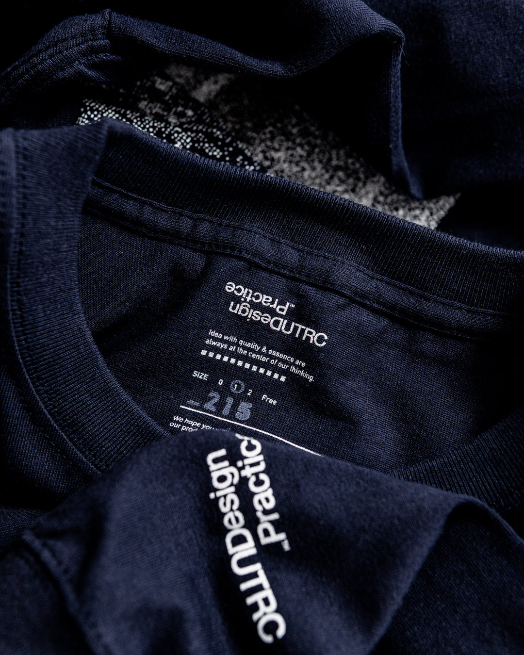 [8.23 sat 0:00 Release] UNTRACE L/S Tee _215