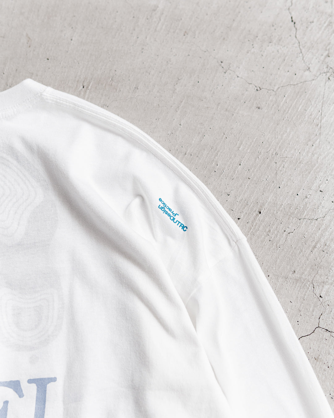 [8.23 sat 0:00 Release] UNTRACE L/S Tee _216