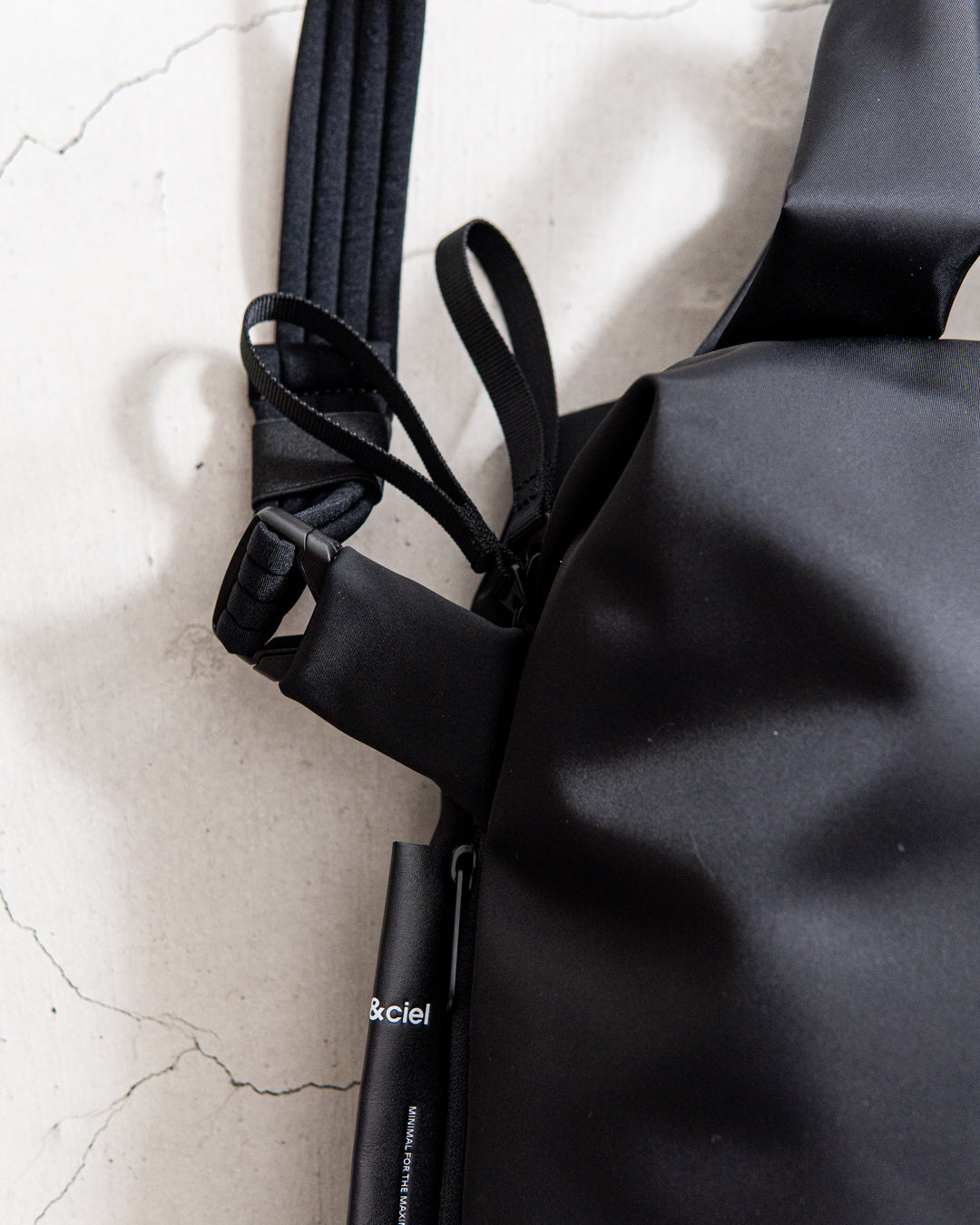 cote&ciel Rour Sleek Black